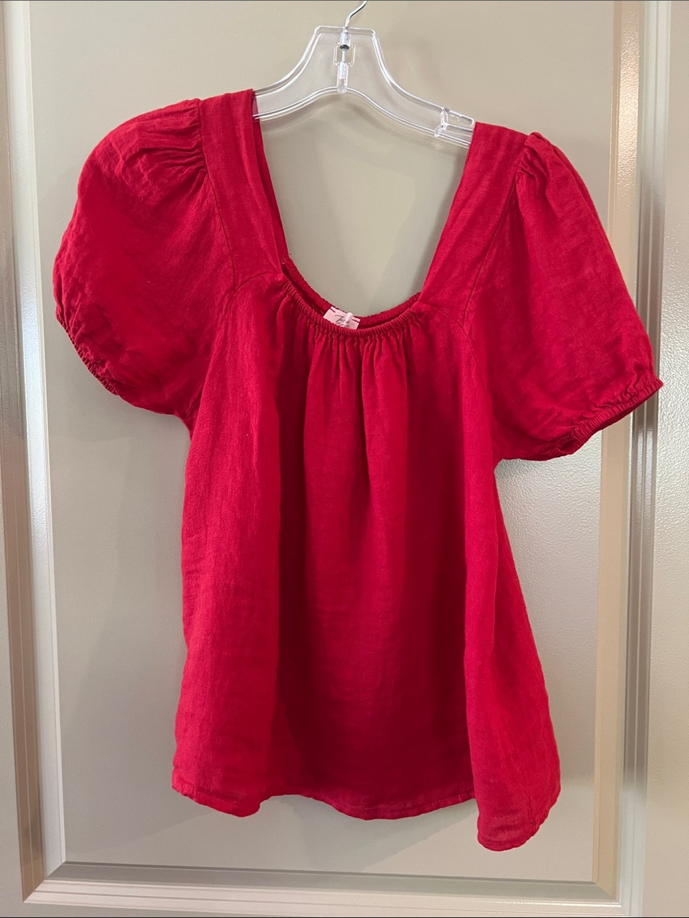Women's Red Puff-Sleeve Scoop Neck Blouse